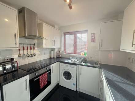 Yoxall Drive, Littledale, Image 4