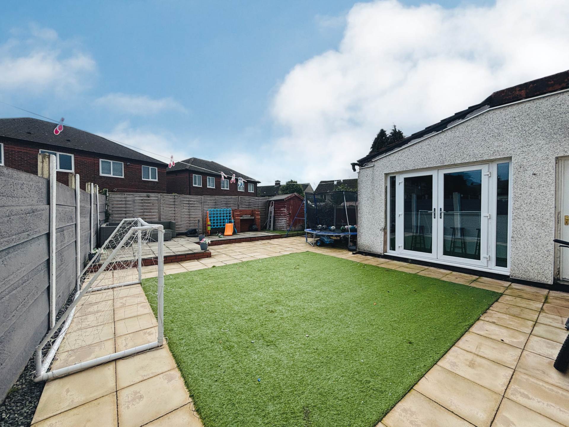 Roughwood Drive, Northwood, Image 25