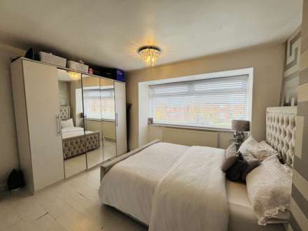 Roughwood Drive, Northwood, Image 19