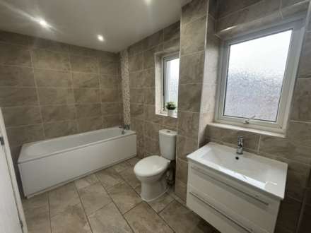 Roughwood Drive, Northwood, Image 24