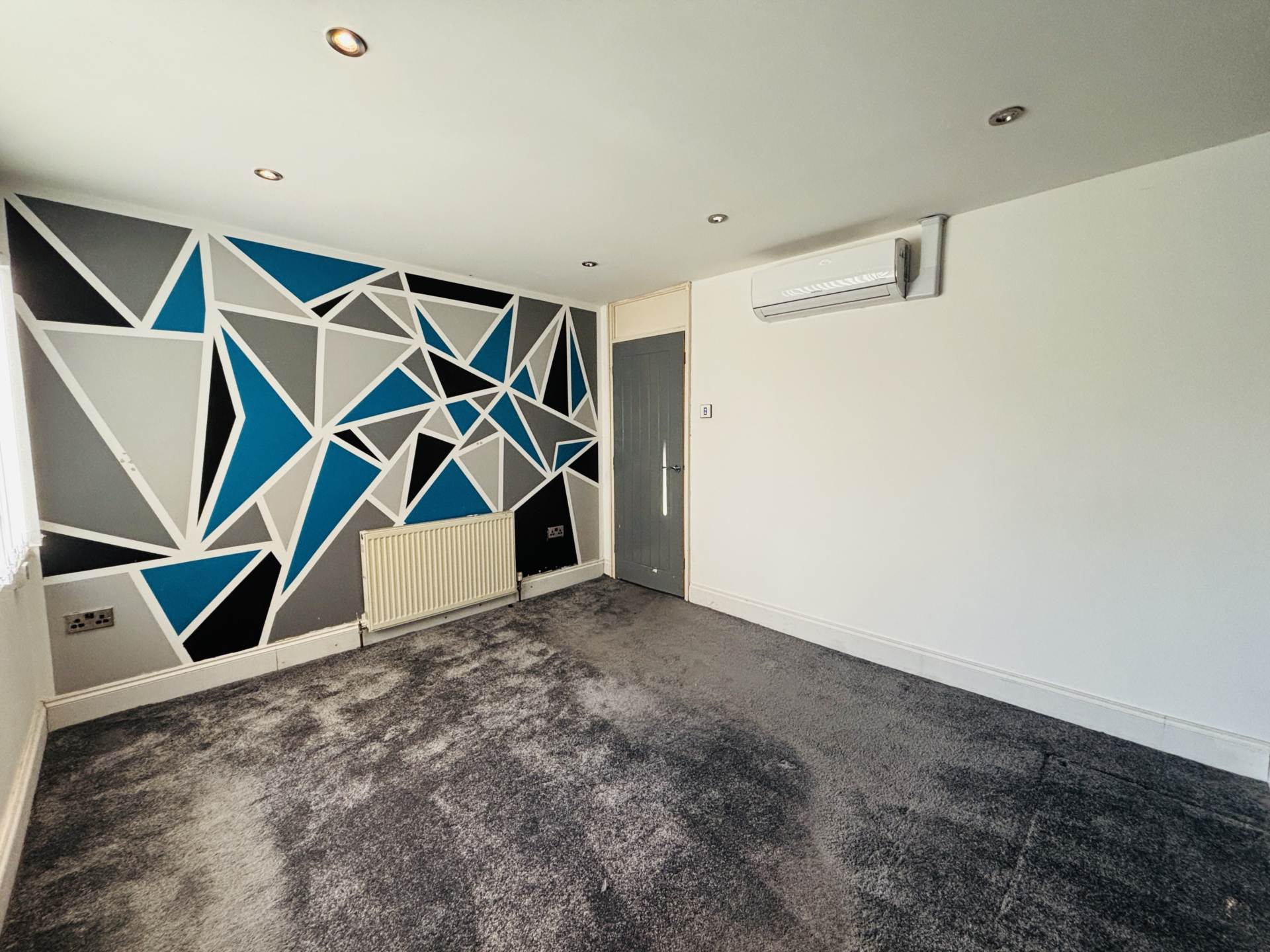 St Peters Close, Towerhill, Image 9