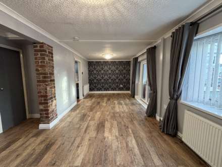 St Peters Close, Towerhill, Image 3