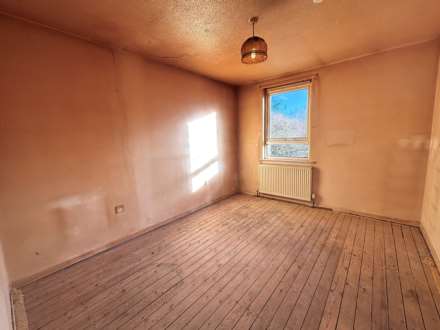 The Groves, Southdene, Image 8