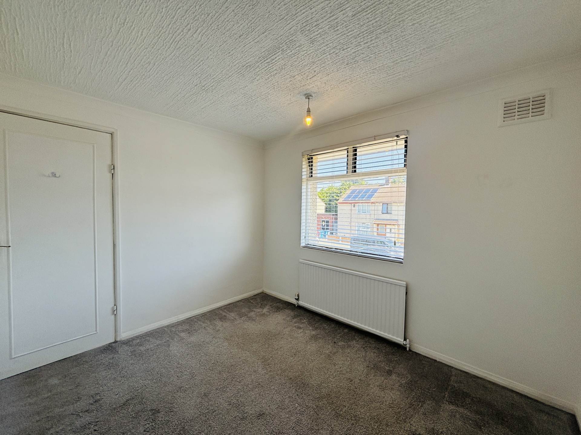 Ravenhead Avenue, Southdene, Image 11
