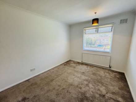 Ravenhead Avenue, Southdene, Image 14