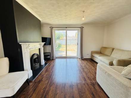 Ravenhead Avenue, Southdene, Image 2