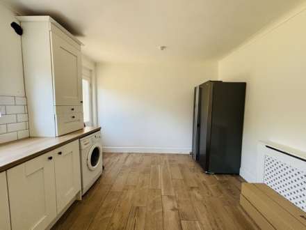 Ravenhead Avenue, Southdene, Image 7