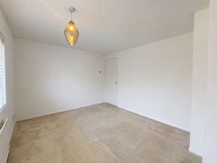Ravenhead Avenue, Southdene, Image 9