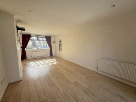 Spinney View, Spinney Woods, Image 3