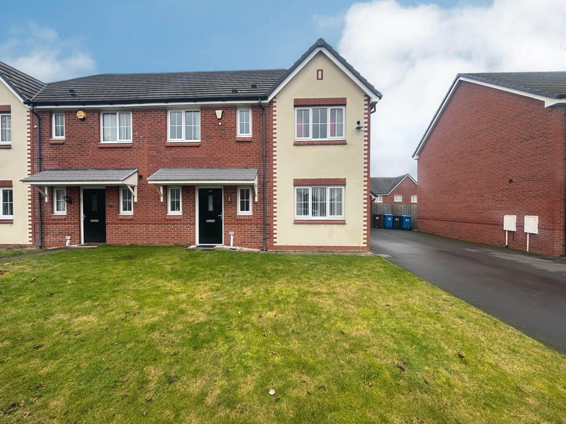 Hillpark Crecent, Mill Park, Image 1