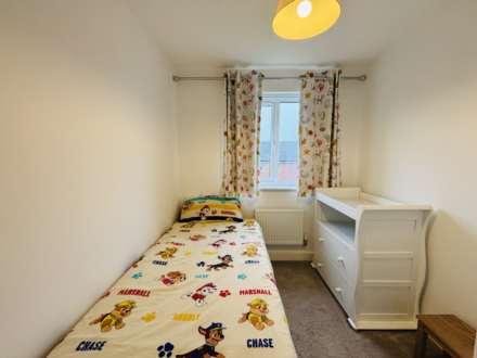 Hillpark Crecent, Mill Park, Image 24