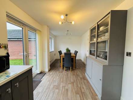 Hillpark Crecent, Mill Park, Image 8