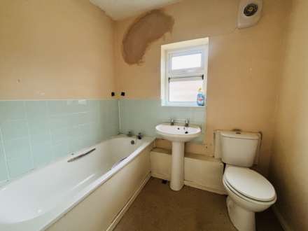 Lathum Close, Prescot, Image 7