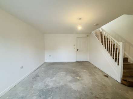 Linton Place, Westvale, Image 3