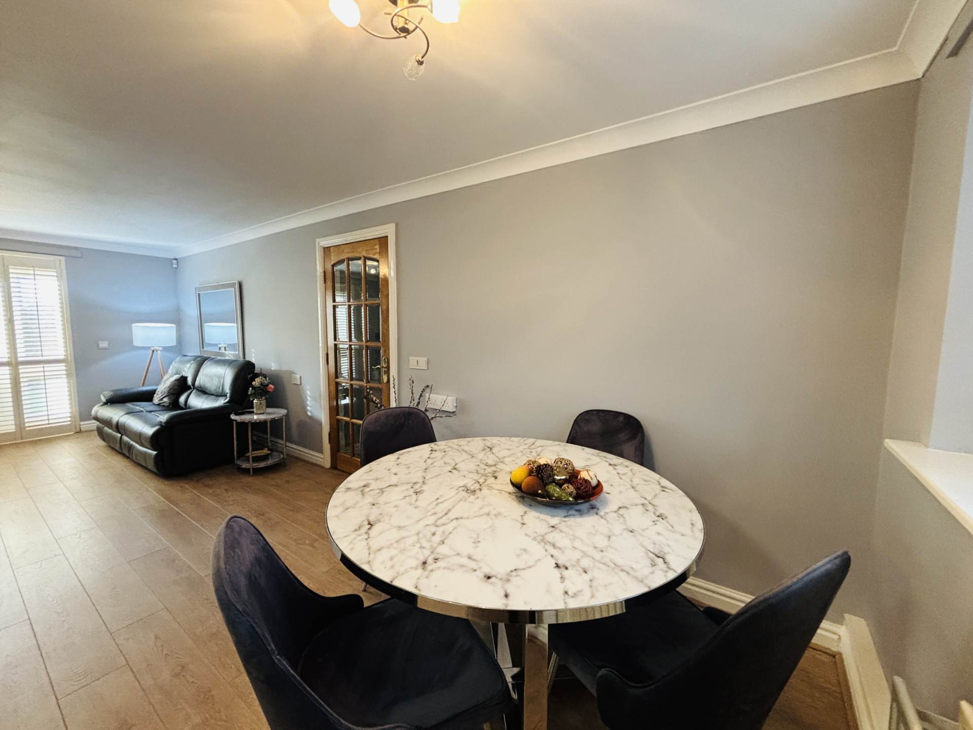 Glovers Court, North Park, Image 3