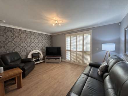 Glovers Court, North Park, Image 1