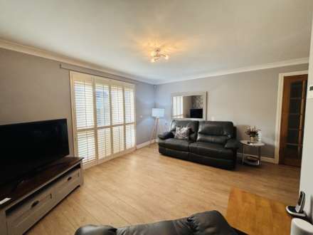 Glovers Court, North Park, Image 2