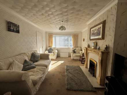 Millbrook Crescent, Old Hall Estate, Image 4