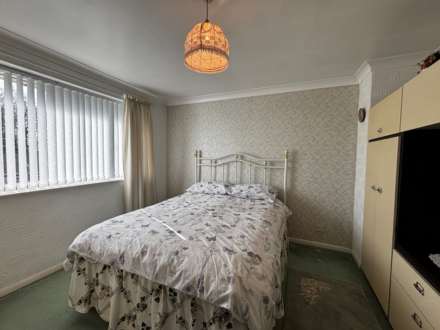 Millbrook Crescent, Old Hall Estate, Image 9