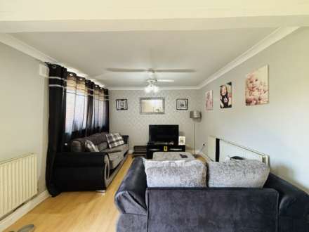 Glendale Grove, Towerhill, Image 3