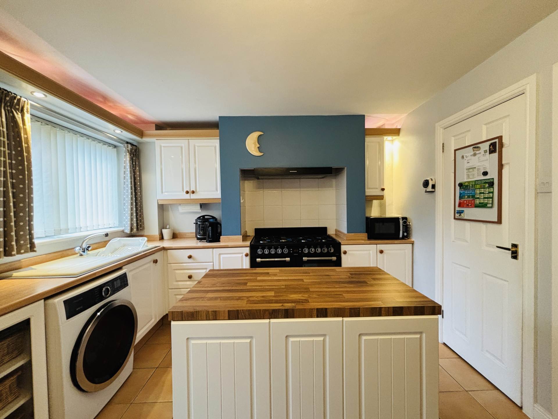 Galston Close, Melling Mount, Image 12