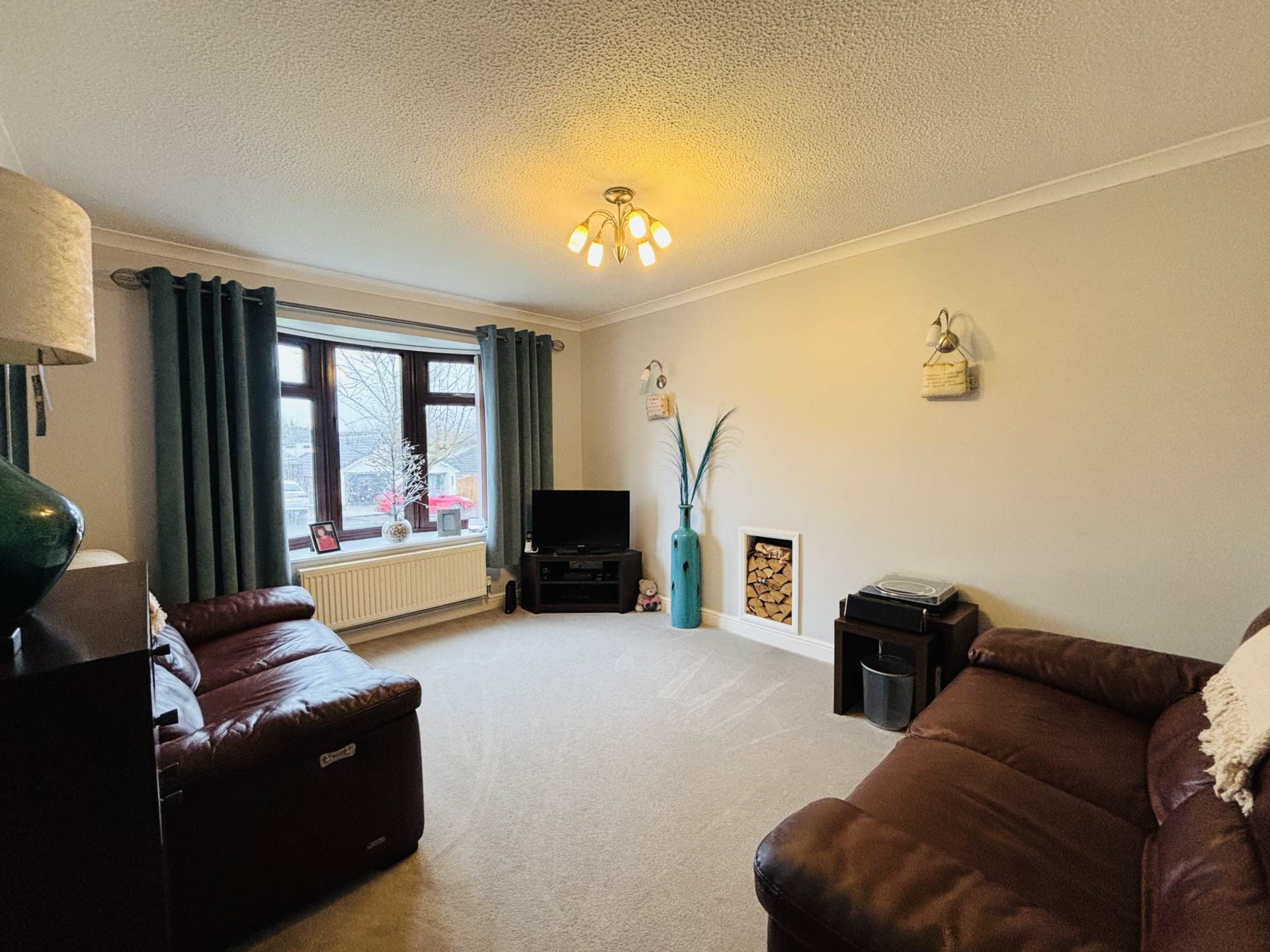 Galston Close, Melling Mount, Image 2