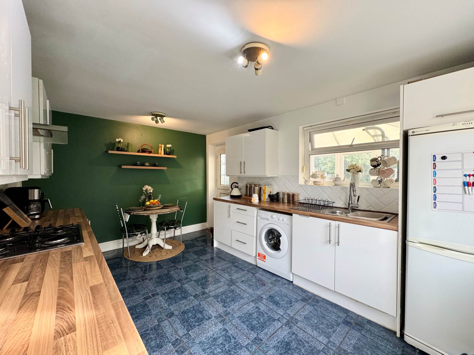 Edgefold Road, Southdene, Image 6