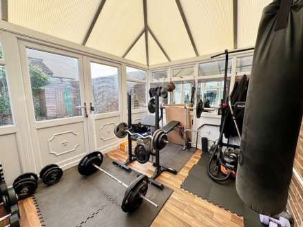 Edgefold Road, Southdene, Image 7