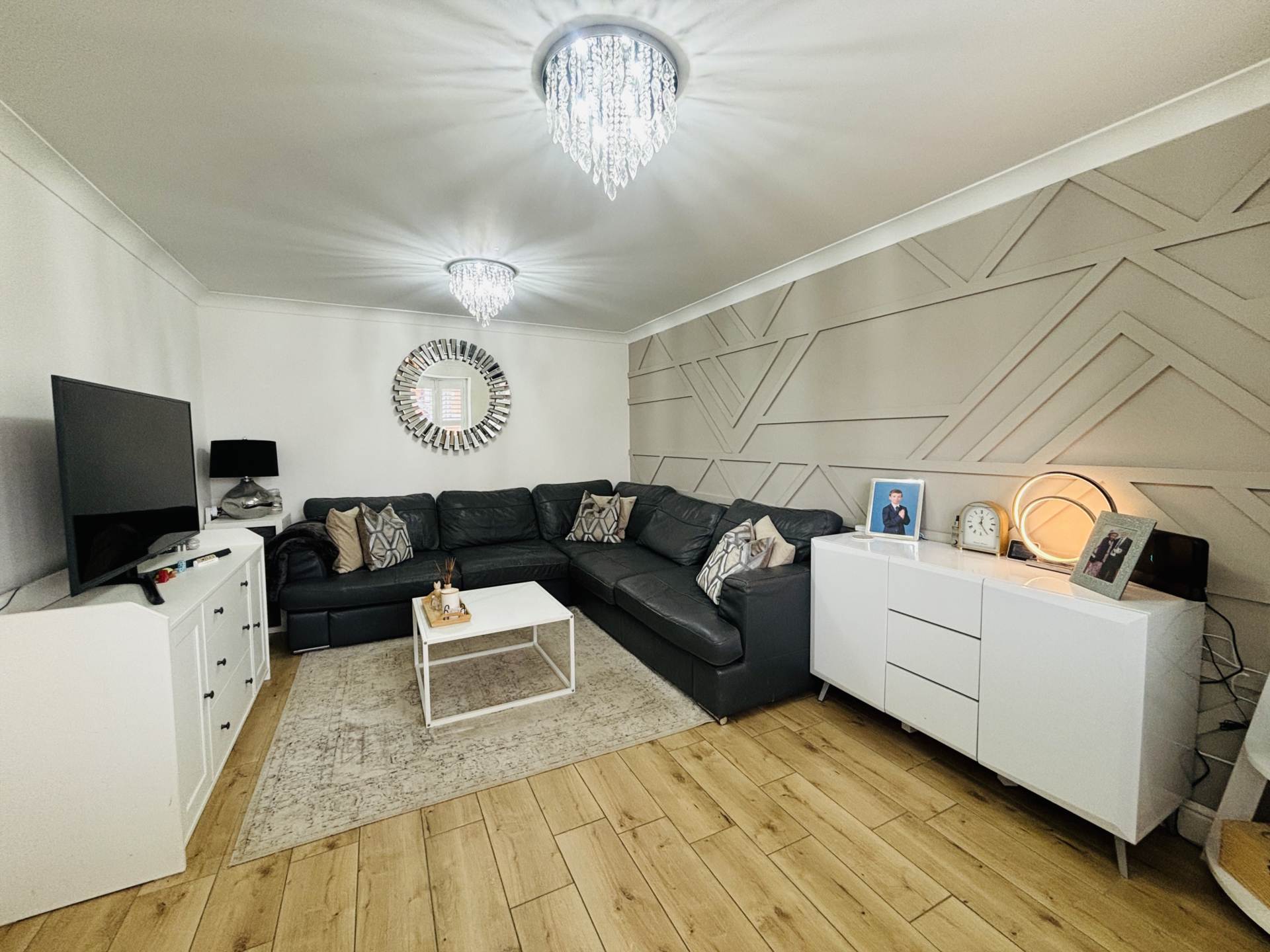 Brookward Court, Park Meadows, Image 2