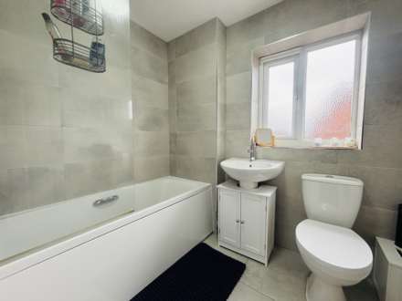 Brookward Court, Park Meadows, Image 22