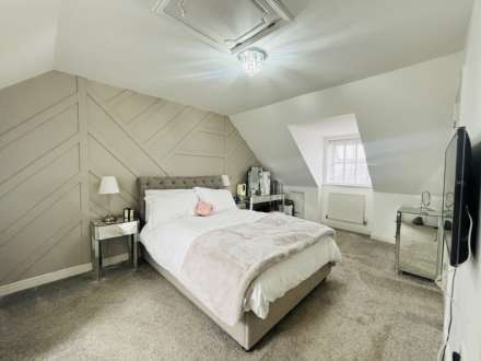 Brookward Court, Park Meadows, Image 25