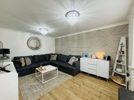 Brookward Court, Park Meadows, Image 9