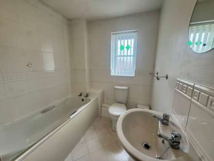 Redwood Way, Shevington Park, Image 13