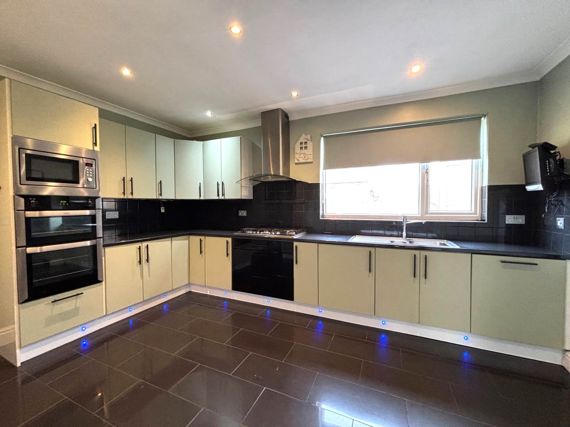 Merton Crescent, Huyton, Image 11