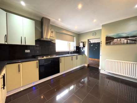 Merton Crescent, Huyton, Image 13