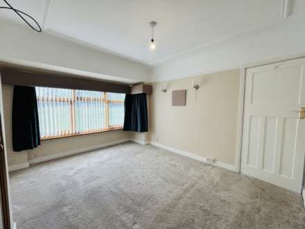 Merton Crescent, Huyton, Image 23