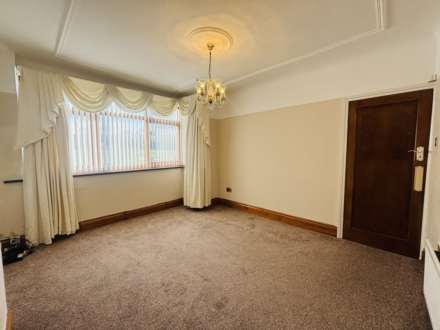 Merton Crescent, Huyton, Image 3