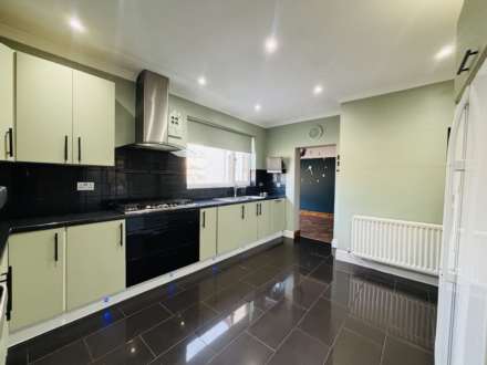 Merton Crescent, Huyton, Image 8