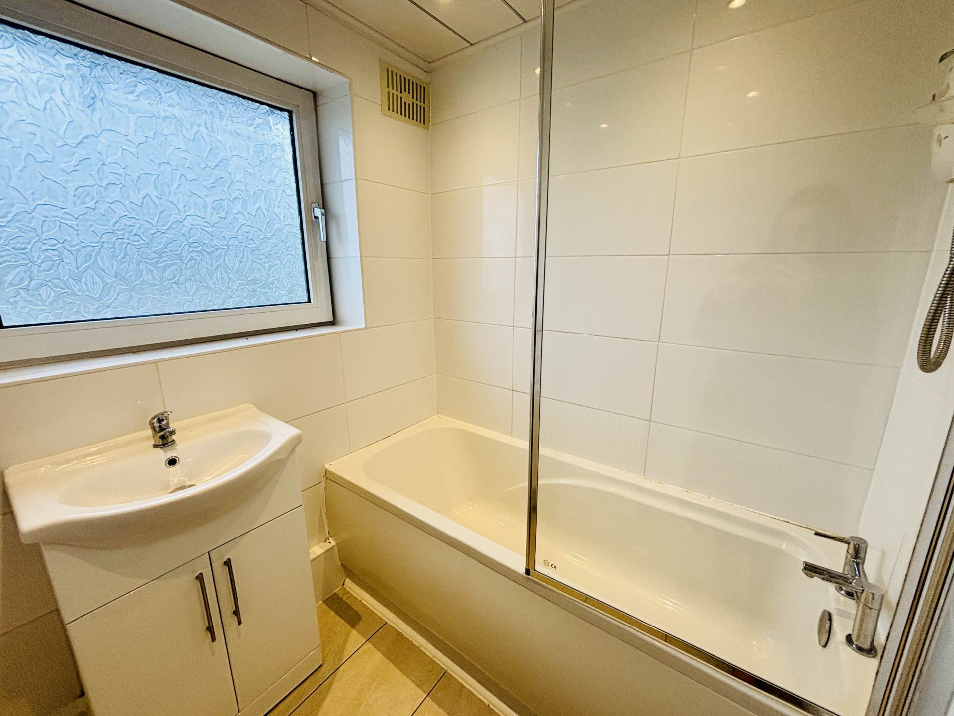 Altway, Aintree Village, Image 17