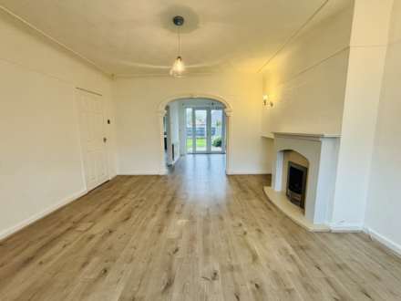 Altway, Aintree Village, Image 3