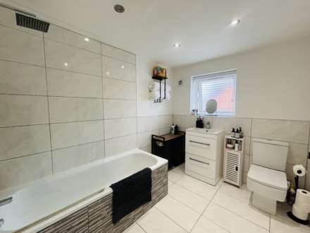 Littlebrook Lane, Brookhaven, Image 18