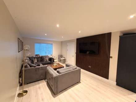 Littlebrook Lane, Brookhaven, Image 3