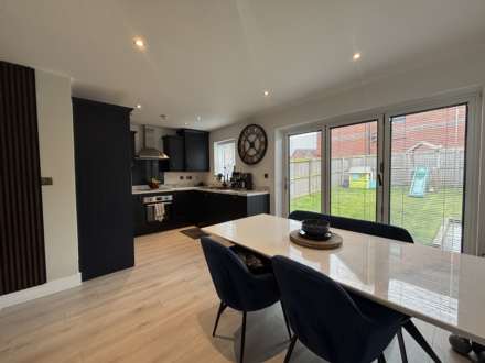 Littlebrook Lane, Brookhaven, Image 5