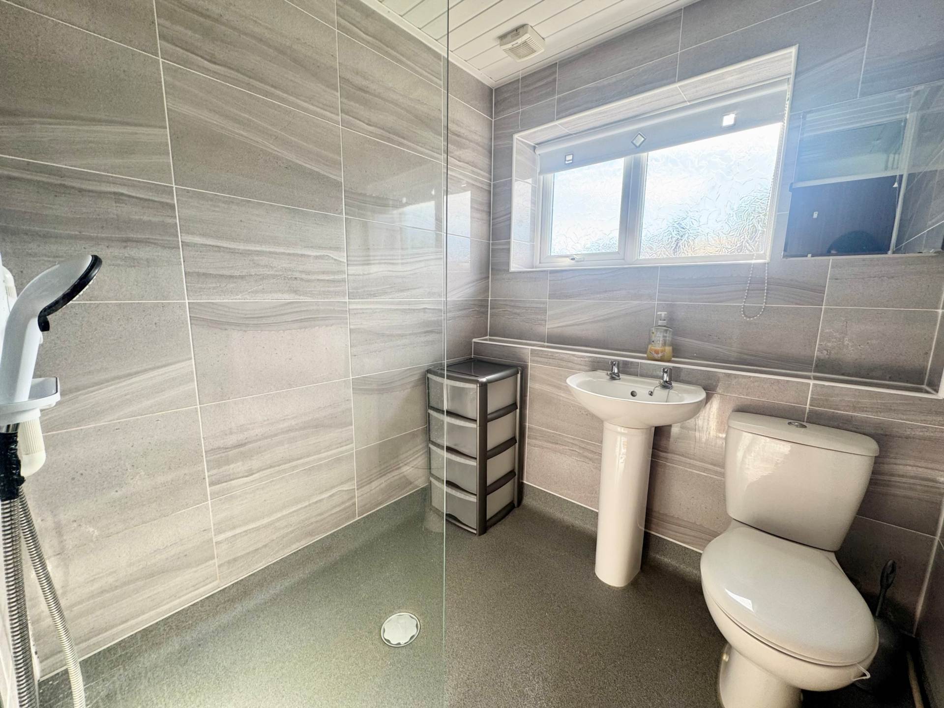 Milbrook Drive, Old Hall Estate, Image 13