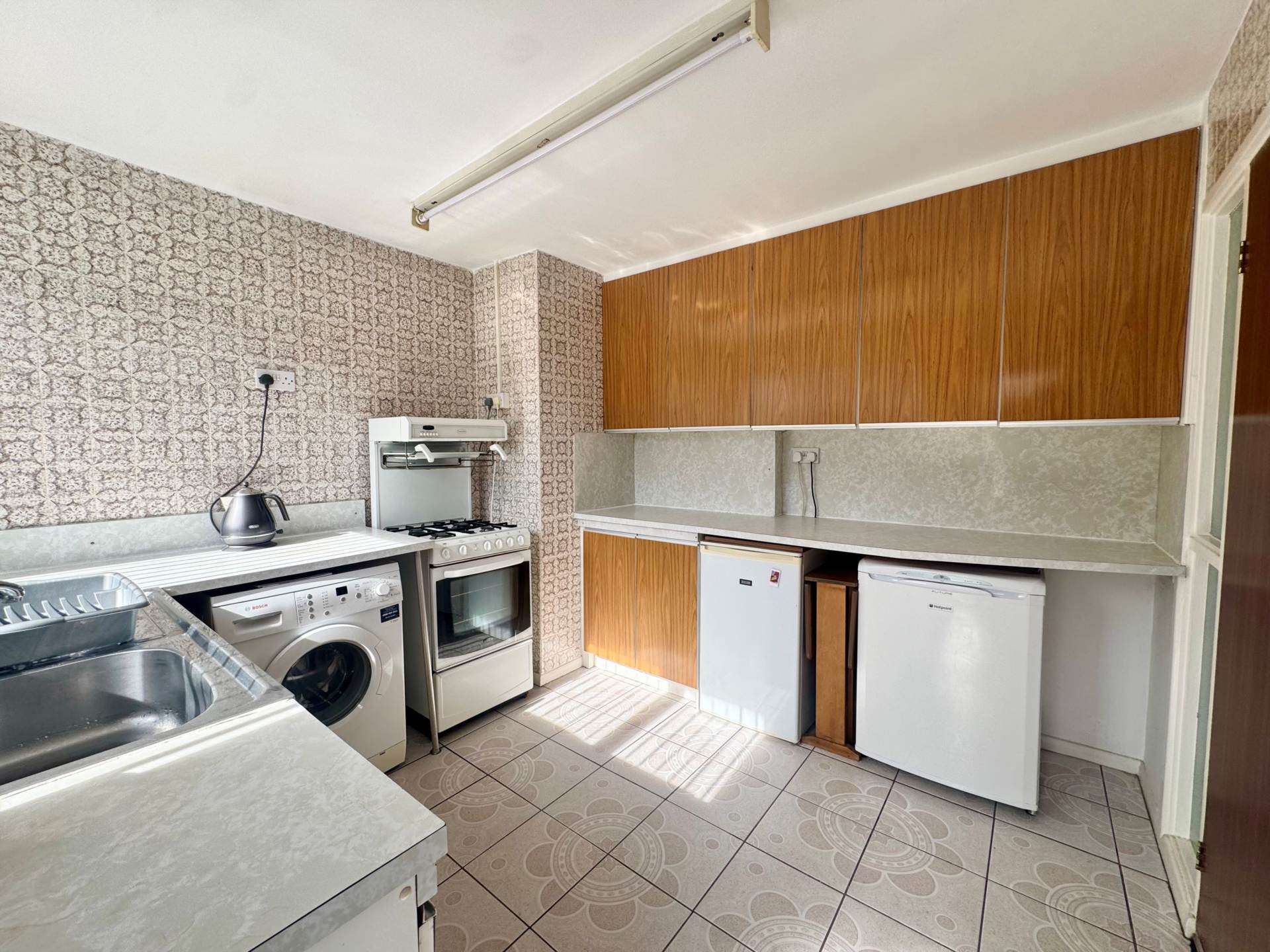 Milbrook Drive, Old Hall Estate, Image 6