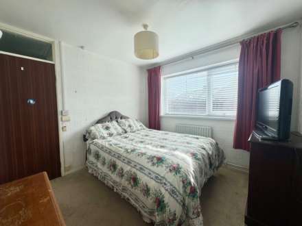 Milbrook Drive, Old Hall Estate, Image 10