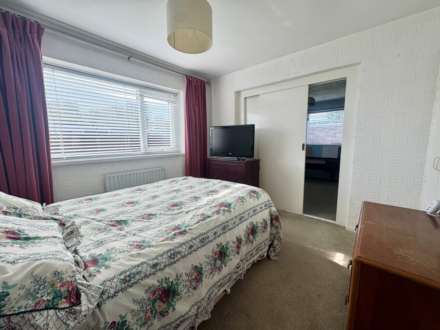 Milbrook Drive, Old Hall Estate, Image 11