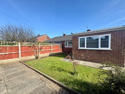 Milbrook Drive, Old Hall Estate, Image 17