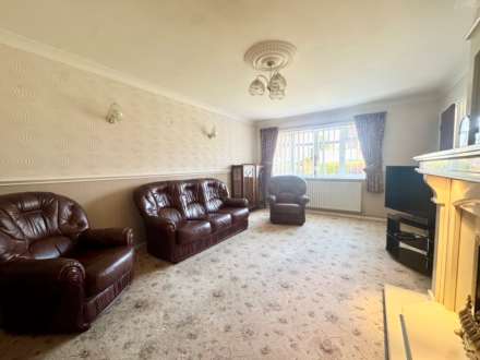 Milbrook Drive, Old Hall Estate, Image 4