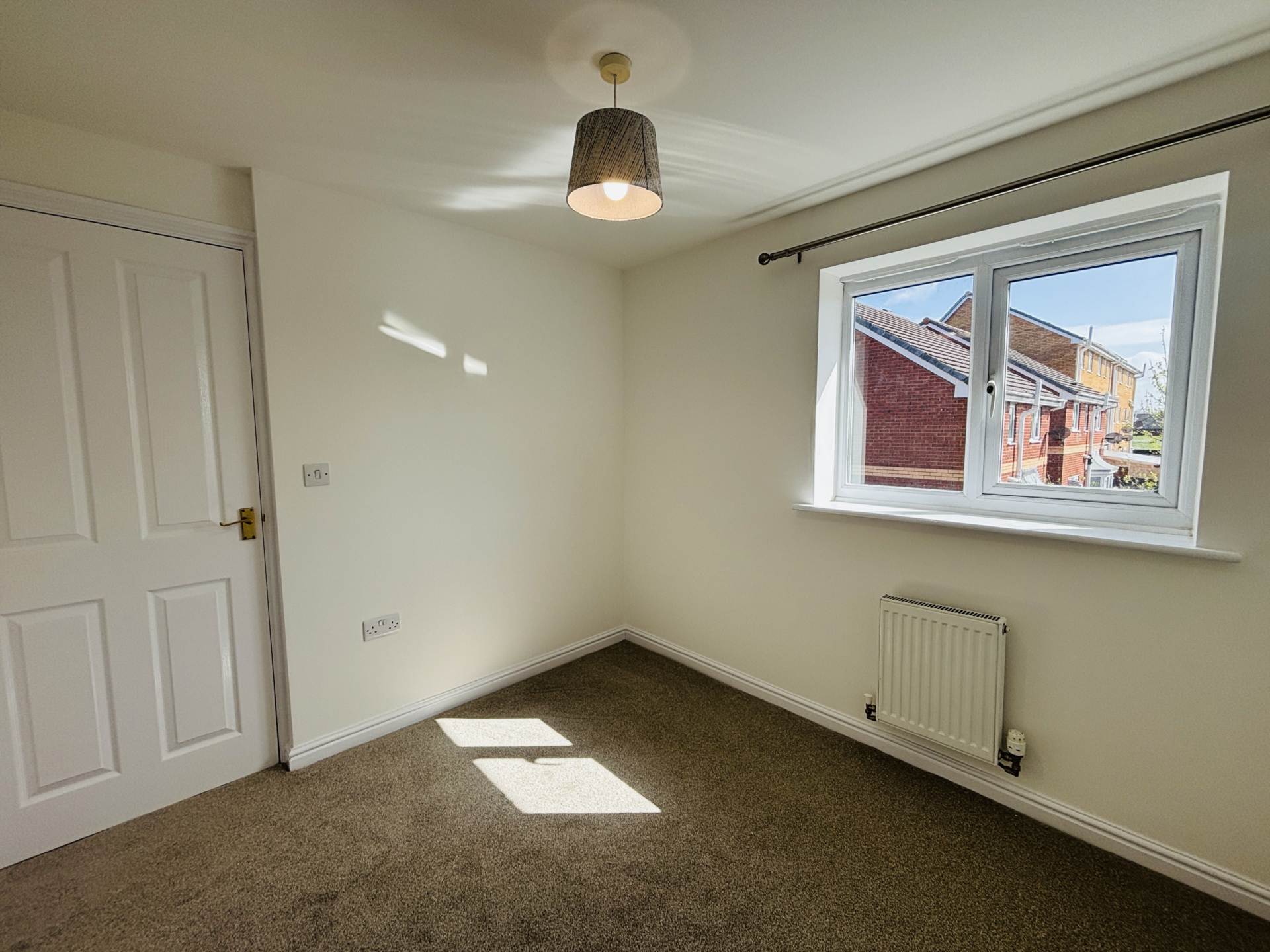 Ambleside Drive, The Venue, Image 11